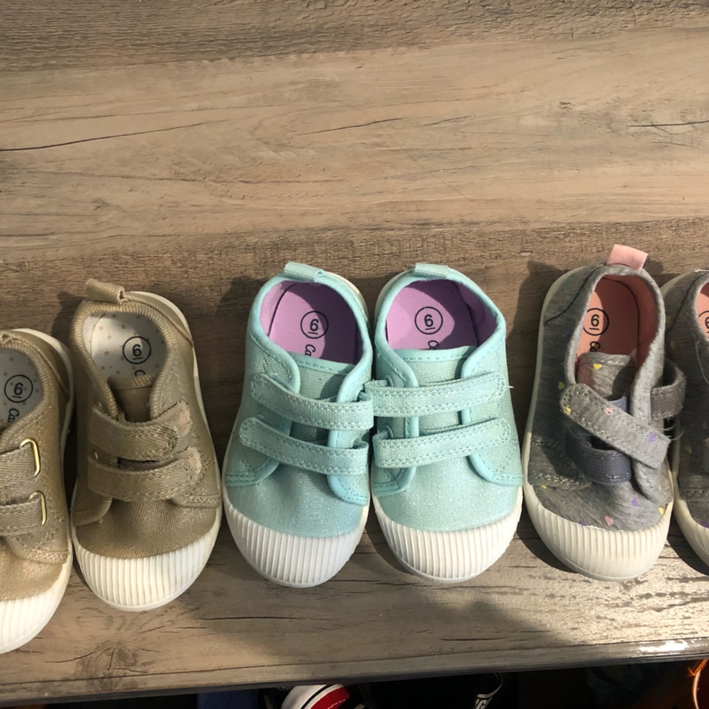 Bundle 3 pairs cat and Jack Velcro toddler sneakers size 6